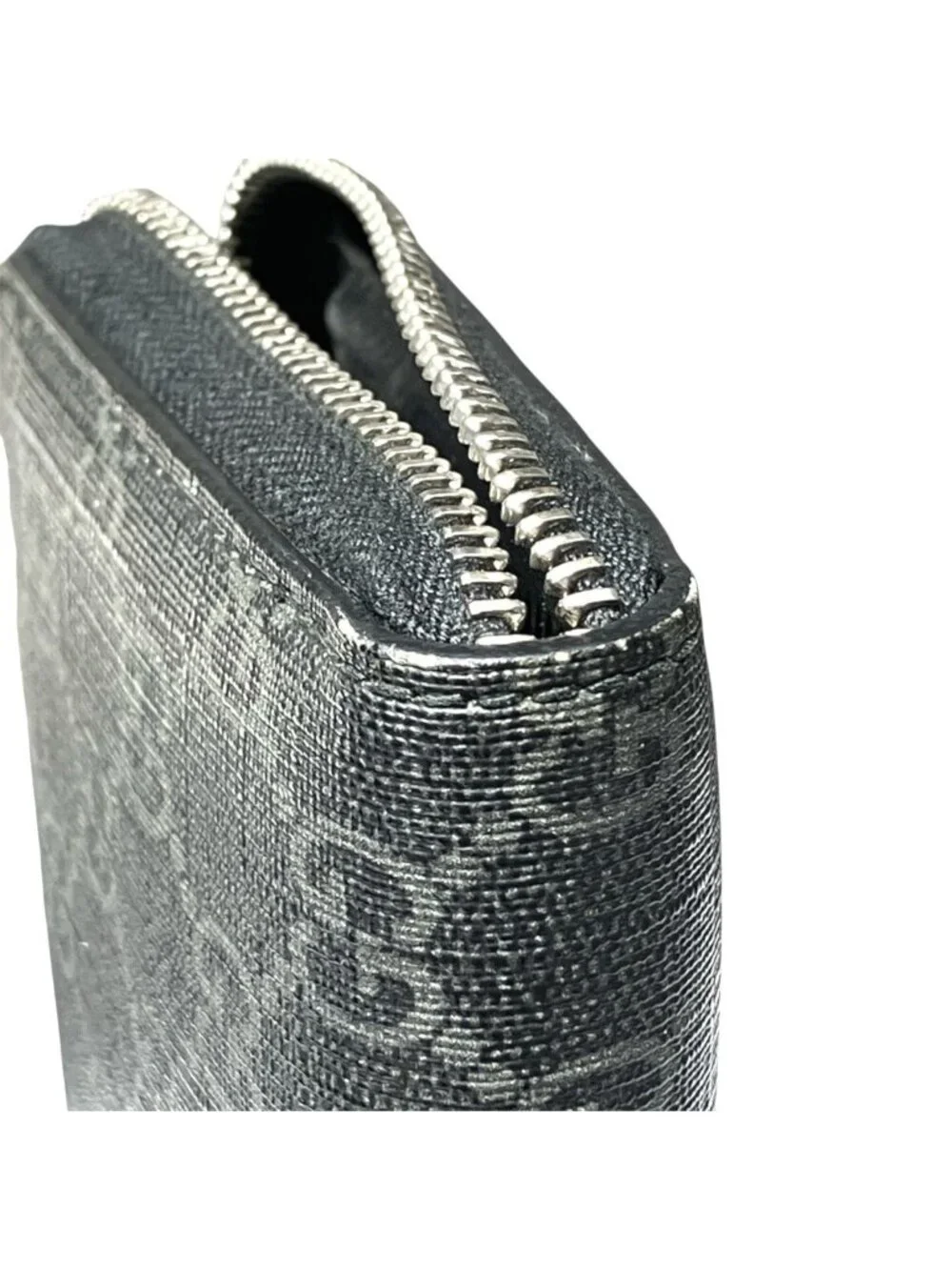 Gucci Wolf Head Animal Print Zip Around GG Supreme Wallet Leather